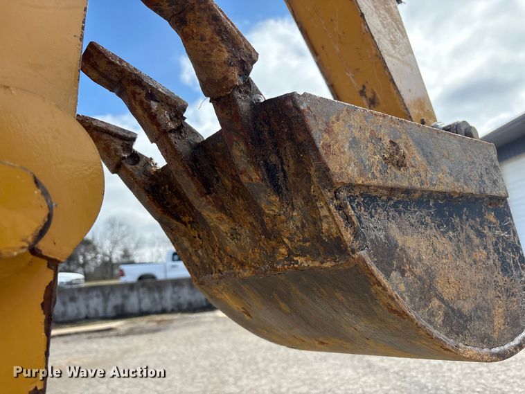 image for item FK1233 2006 Vermeer RT450 trencher