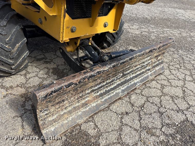 image for item FK1233 2006 Vermeer RT450 trencher