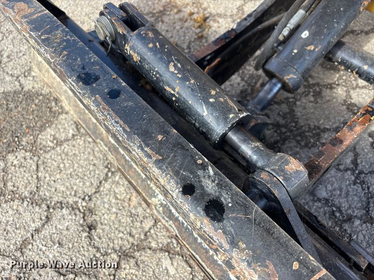 image for item FK1233 2006 Vermeer RT450 trencher