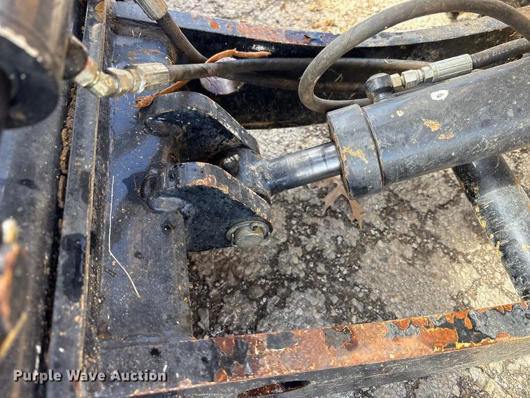 image for item FK1233 2006 Vermeer RT450 trencher