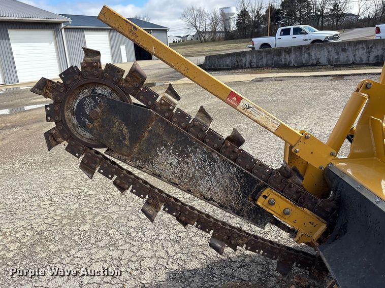 image for item FK1233 2006 Vermeer RT450 trencher