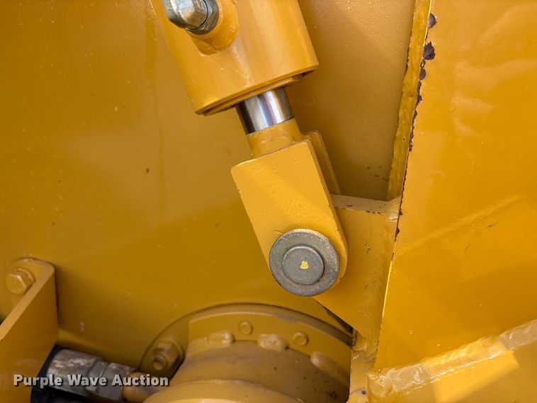 image for item FK1233 2006 Vermeer RT450 trencher