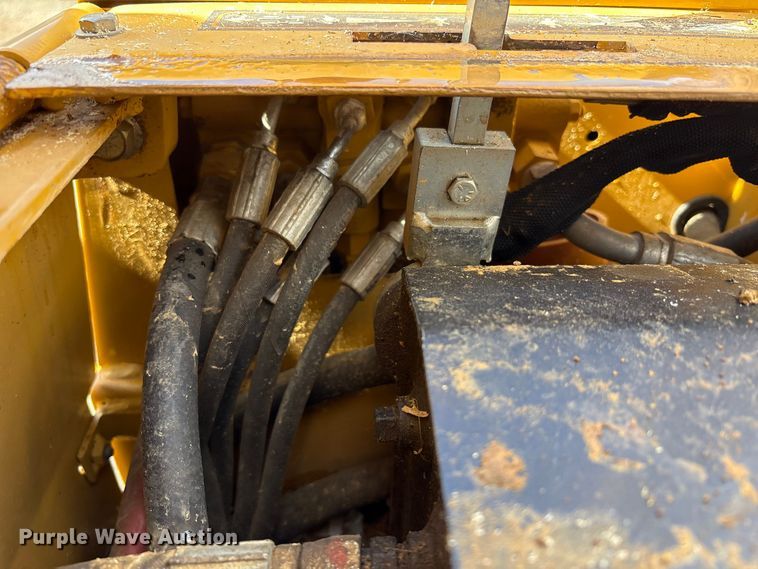 image for item FK1233 2006 Vermeer RT450 trencher