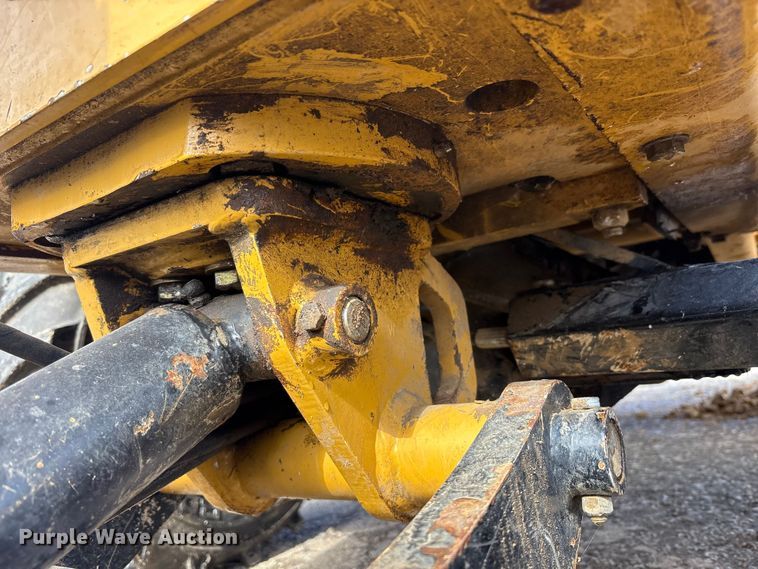 image for item FK1233 2006 Vermeer RT450 trencher