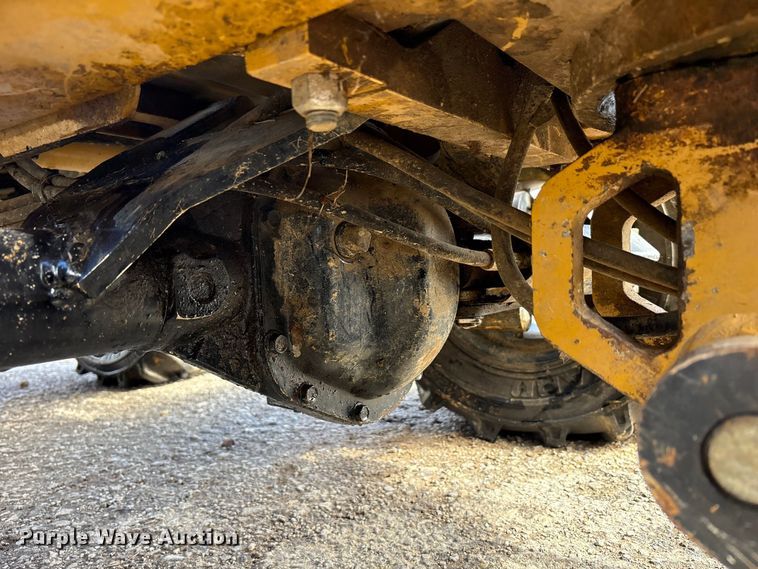 image for item FK1233 2006 Vermeer RT450 trencher