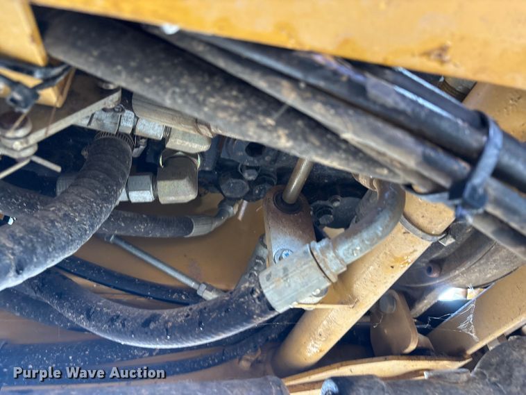 image for item FK1233 2006 Vermeer RT450 trencher