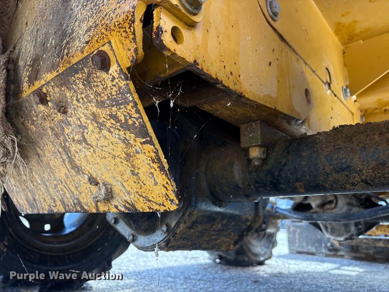 image for item FK1233 2006 Vermeer RT450 trencher