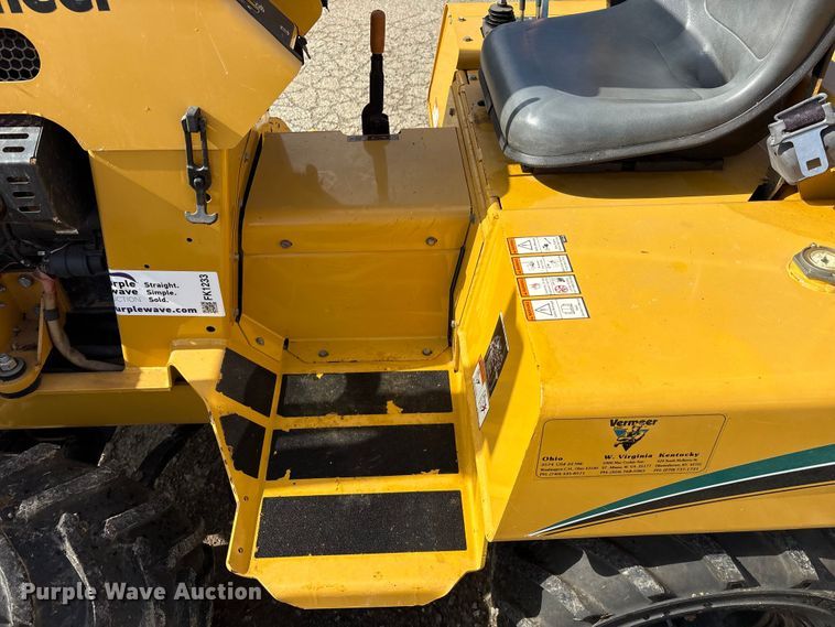 image for item FK1233 2006 Vermeer RT450 trencher
