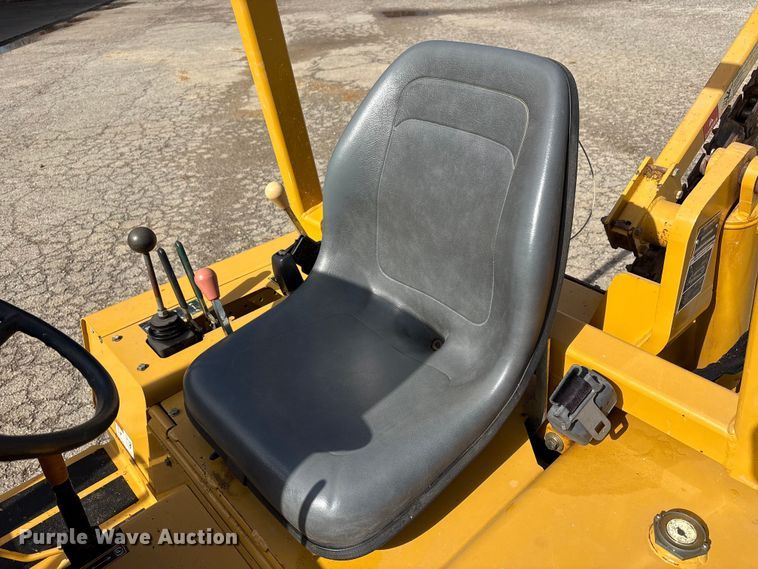 image for item FK1233 2006 Vermeer RT450 trencher