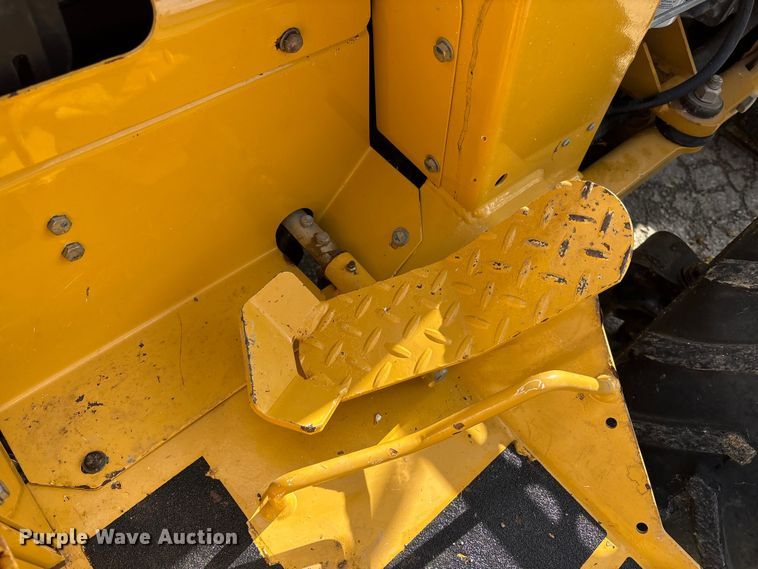 image for item FK1233 2006 Vermeer RT450 trencher