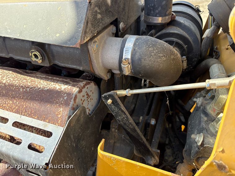 image for item FK1233 2006 Vermeer RT450 trencher