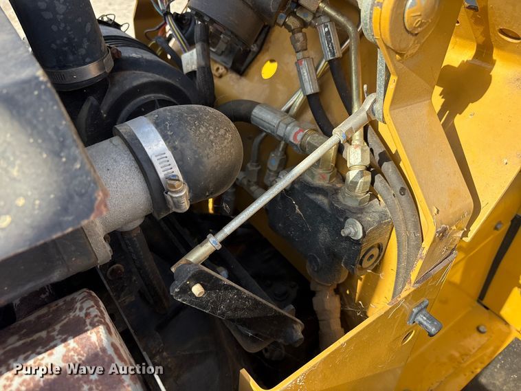 image for item FK1233 2006 Vermeer RT450 trencher