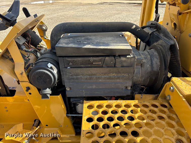 image for item FK1233 2006 Vermeer RT450 trencher