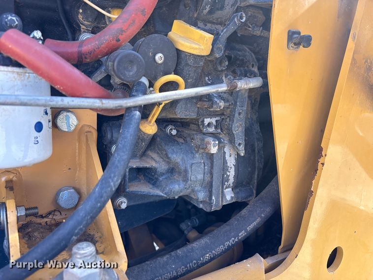 image for item FK1233 2006 Vermeer RT450 trencher