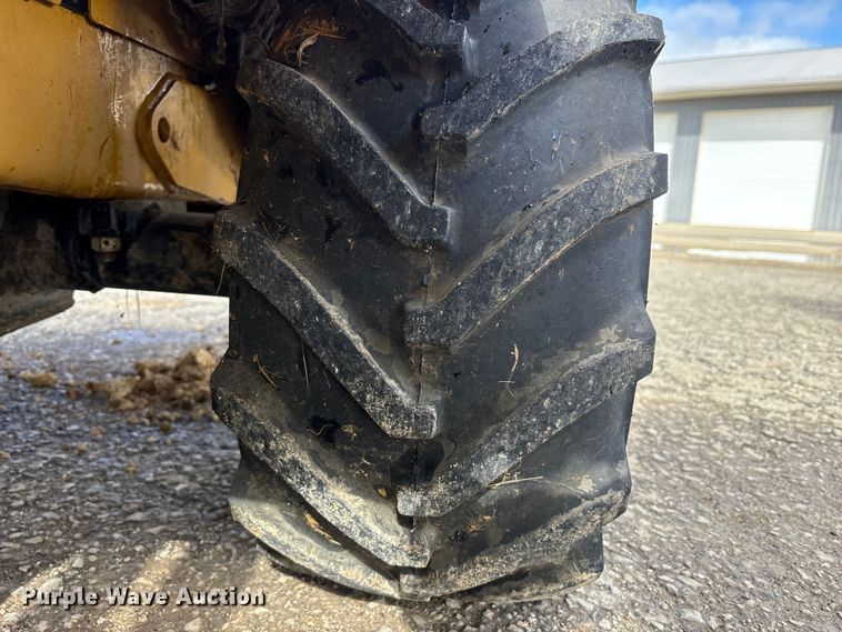 image for item FK1233 2006 Vermeer RT450 trencher