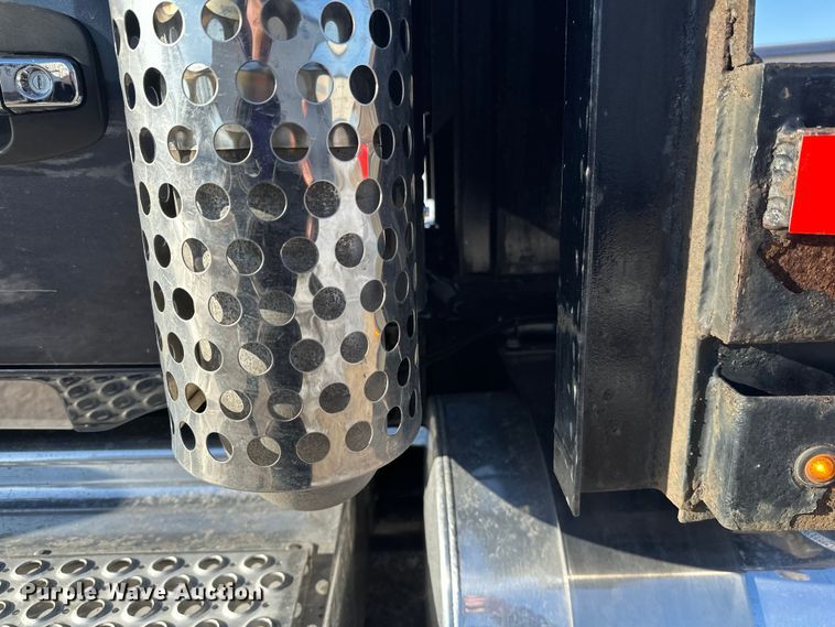 image for item FK1600 2020 Kenworth T880 flatbed truck