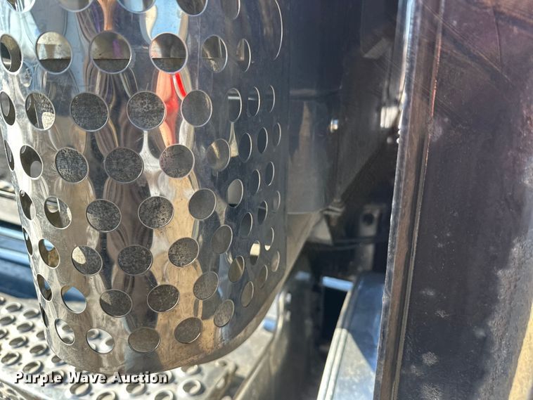 image for item FK1600 2020 Kenworth T880 flatbed truck