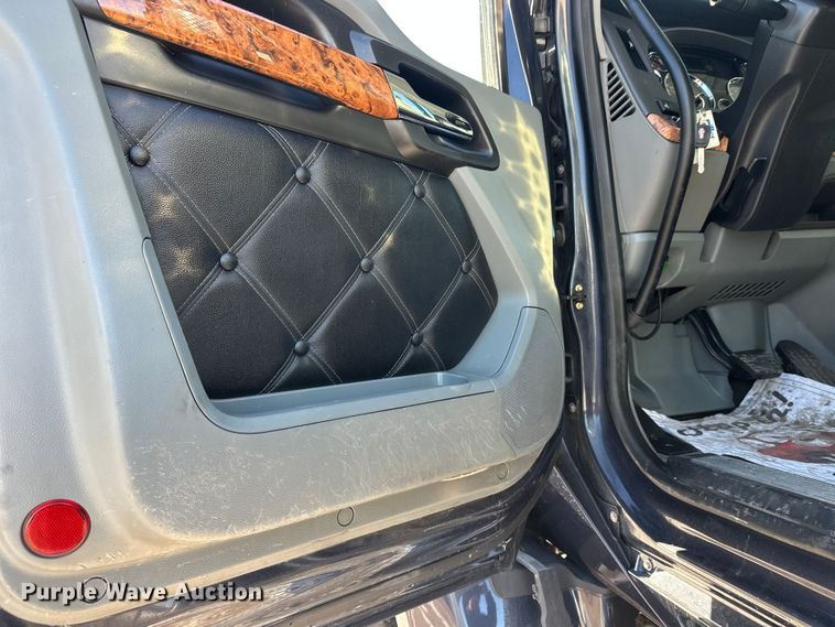 image for item FK1600 2020 Kenworth T880 flatbed truck