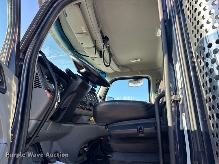 image for item FK1600 2020 Kenworth T880 flatbed truck