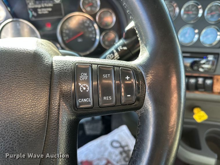 image for item FK1600 2020 Kenworth T880 flatbed truck