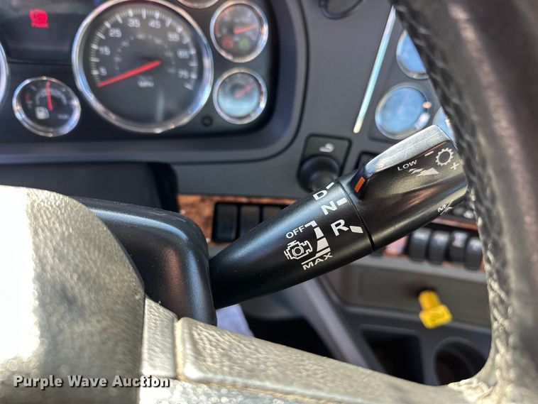 image for item FK1600 2020 Kenworth T880 flatbed truck