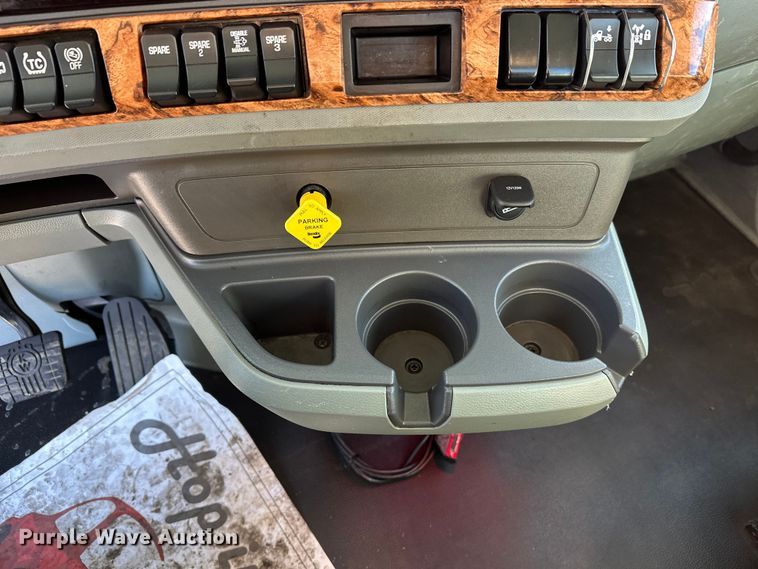 image for item FK1600 2020 Kenworth T880 flatbed truck