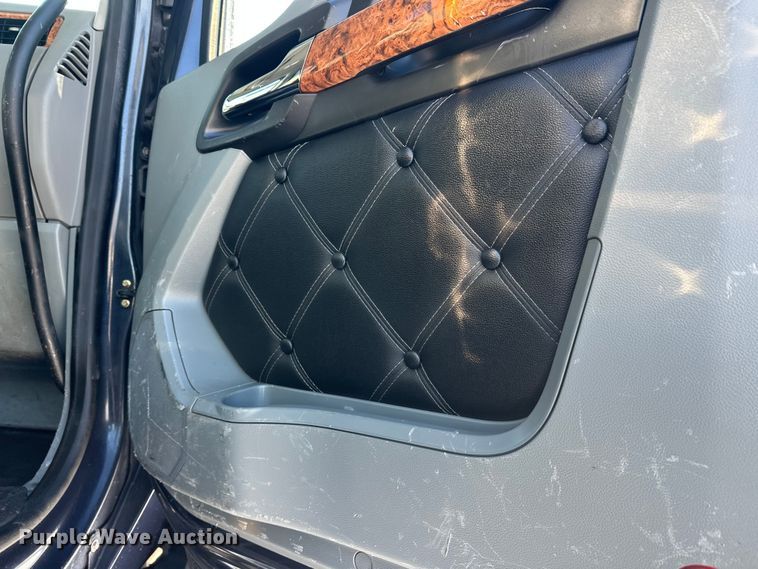 image for item FK1600 2020 Kenworth T880 flatbed truck