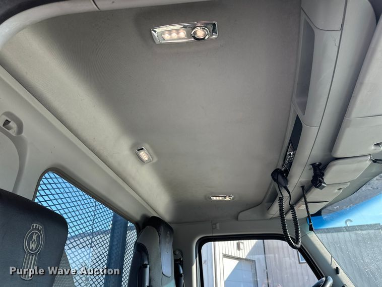 image for item FK1600 2020 Kenworth T880 flatbed truck