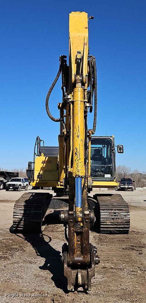 image for item FN5576 2015 Komatsu PC490LC-10 excavator