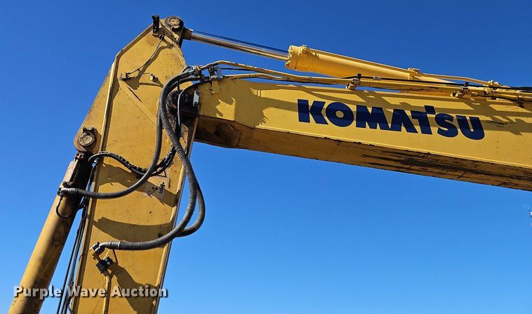 image for item FN5576 2015 Komatsu PC490LC-10 excavator