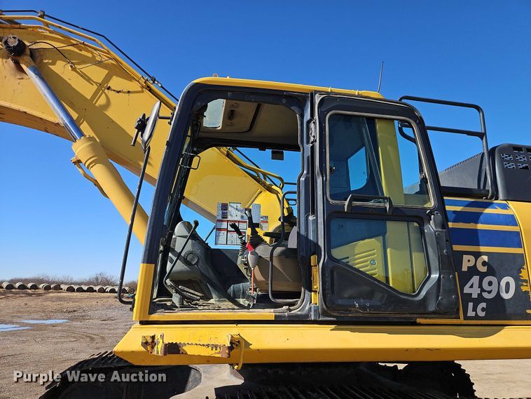 image for item FN5576 2015 Komatsu PC490LC-10 excavator