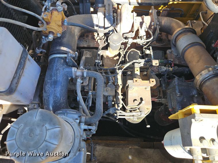 image for item FN5576 2015 Komatsu PC490LC-10 excavator