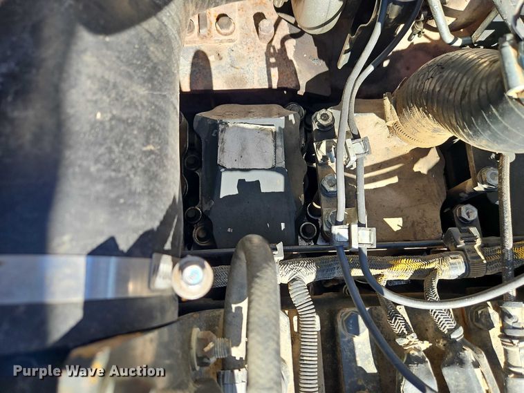 image for item FN5576 2015 Komatsu PC490LC-10 excavator