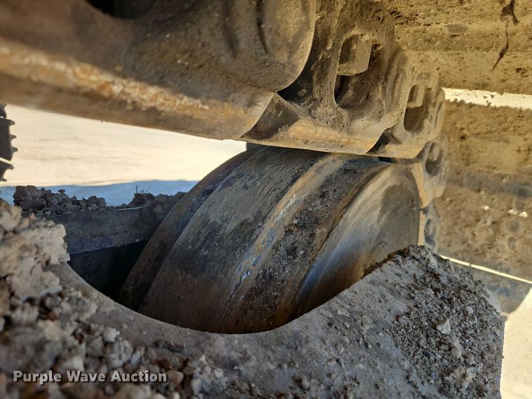 image for item FN5576 2015 Komatsu PC490LC-10 excavator