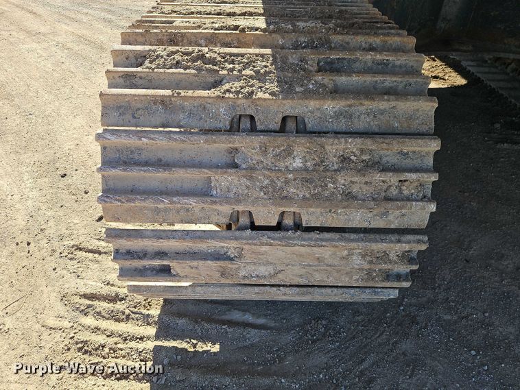 image for item FN5576 2015 Komatsu PC490LC-10 excavator