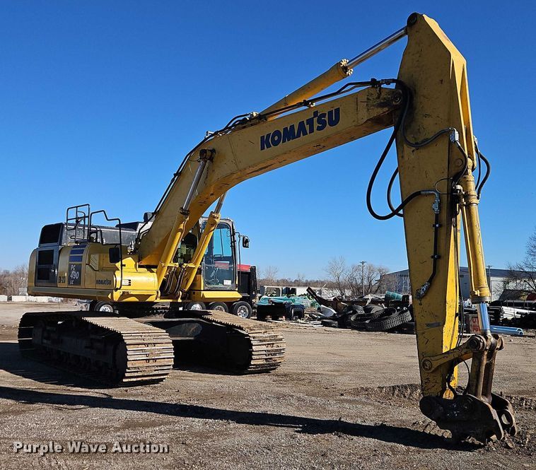 image for item FN5577 2019 Komatsu PC490LC-11 excavator