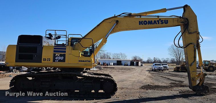 image for item FN5577 2019 Komatsu PC490LC-11 excavator