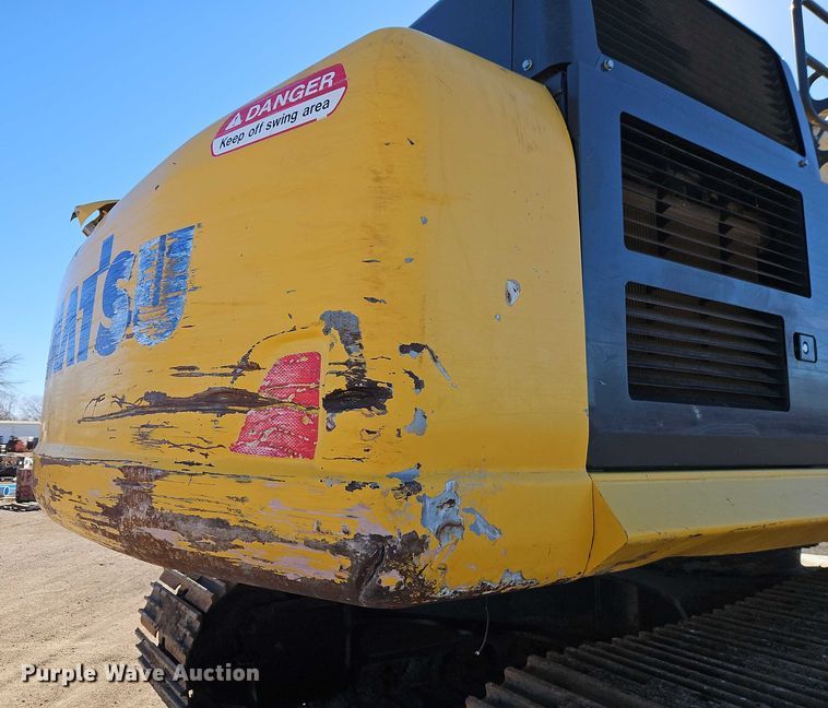 image for item FN5577 2019 Komatsu PC490LC-11 excavator