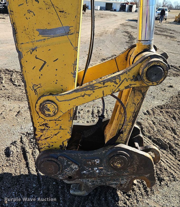 image for item FN5577 2019 Komatsu PC490LC-11 excavator