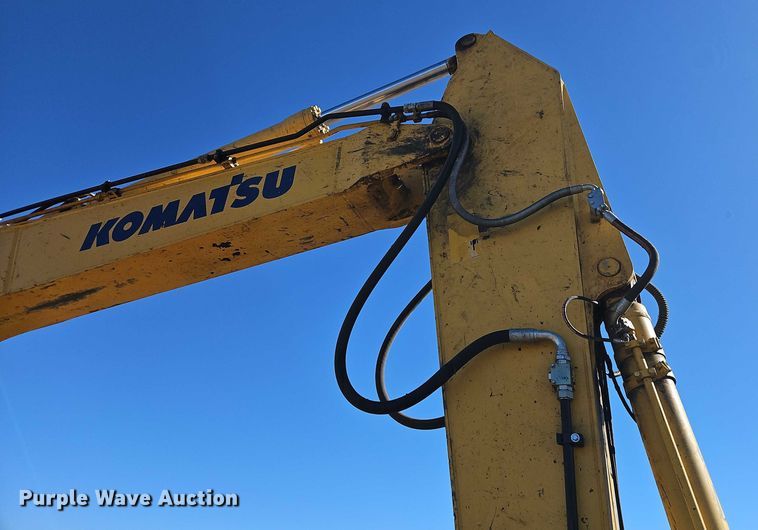 image for item FN5577 2019 Komatsu PC490LC-11 excavator