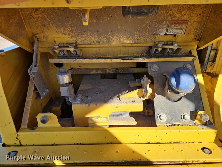 image for item FN5577 2019 Komatsu PC490LC-11 excavator