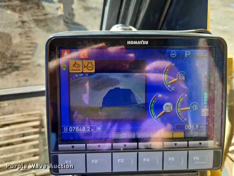 image for item FN5577 2019 Komatsu PC490LC-11 excavator