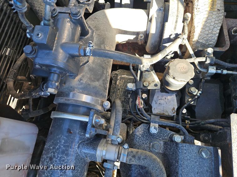 image for item FN5577 2019 Komatsu PC490LC-11 excavator