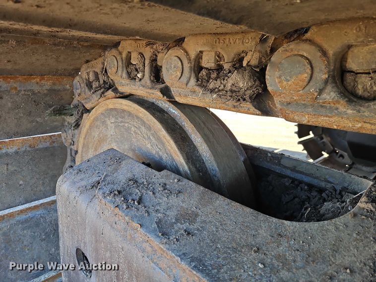 image for item FN5577 2019 Komatsu PC490LC-11 excavator