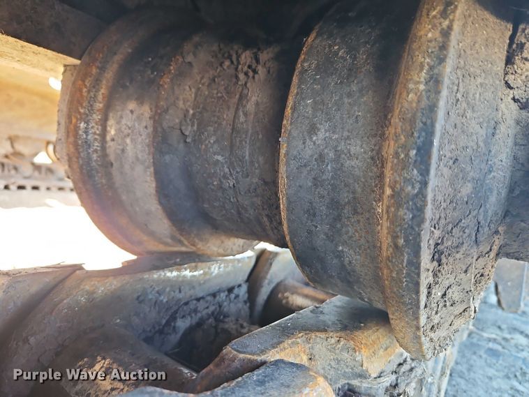 image for item FN5577 2019 Komatsu PC490LC-11 excavator