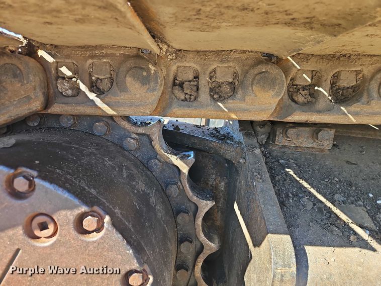 image for item FN5577 2019 Komatsu PC490LC-11 excavator