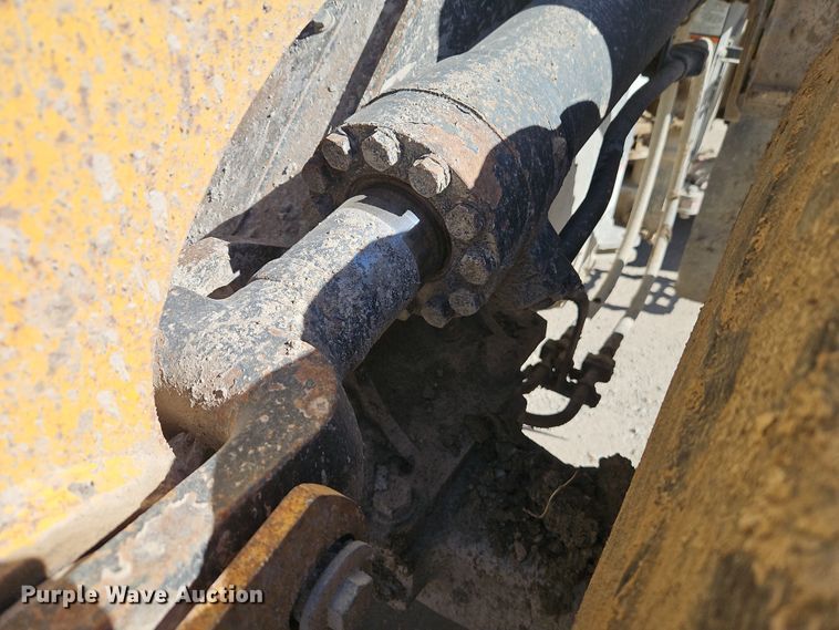 image for item FN5578 2015 Komatsu WA380-7 wheel loader