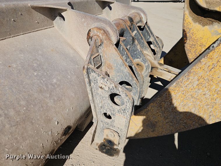 image for item FN5578 2015 Komatsu WA380-7 wheel loader