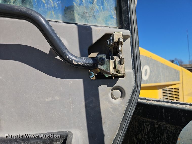 image for item FN5578 2015 Komatsu WA380-7 wheel loader