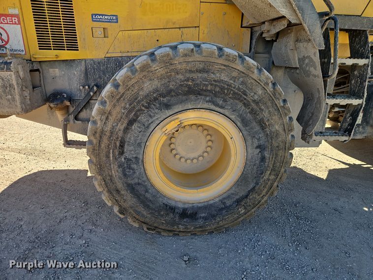 image for item FN5578 2015 Komatsu WA380-7 wheel loader